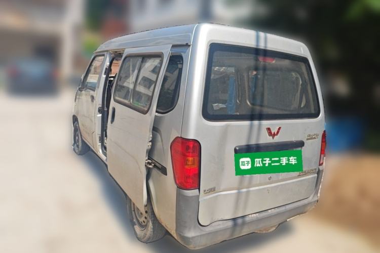 Used Wuling Zhiguang 2015 1.2L Practical LS-I Model Rear Left 45 Deg