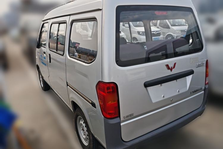 Used Wuling Zhiguang 2015 1.2L Practical LS-I Model Rear Left 45 Deg