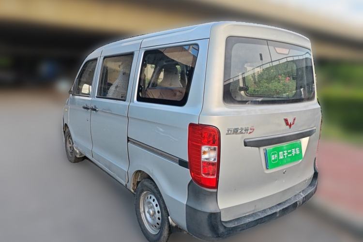 Used Wuling Zhiguang 2015 1.2L Practical LS-I Model Rear Left 45 Deg