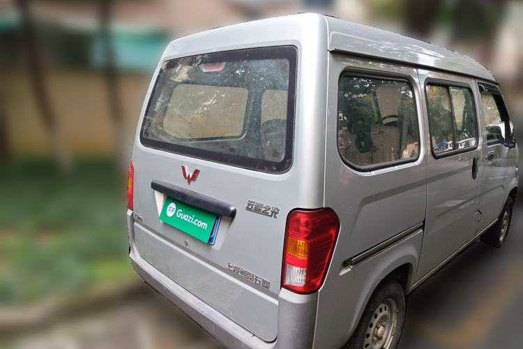 Used Wuling Zhiguang 2015 1.2L Practical LS-I Model Rear Right 45 Deg