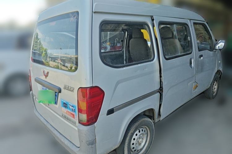 Used Wuling Zhiguang 2015 1.2L Practical LS-I Model Rear Right 45 Deg