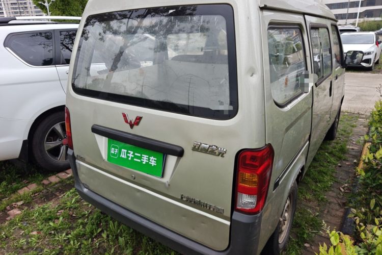 Used Wuling Zhiguang 2015 1.2L Practical LS-I Model Rear Right 45 Deg