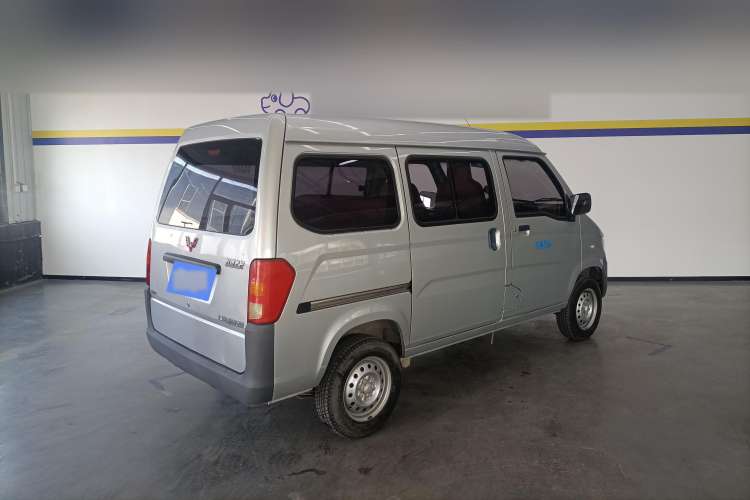 Used Wuling Zhiguang 2015 1.2L Standard Model LSI Rear Right 45 Deg