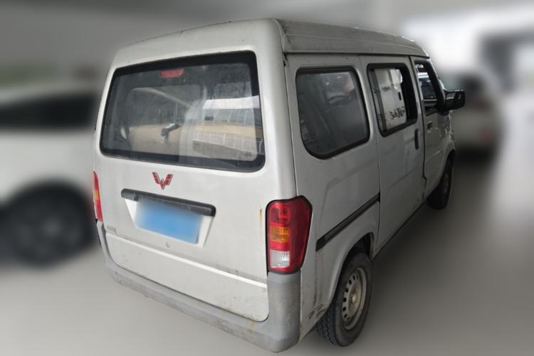Used Wuling Zhiguang 2015 1.2L Practical LS-I Model Rear Right 45 Deg
