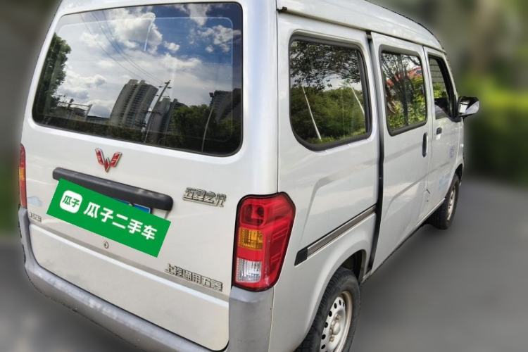 Used Wuling Zhiguang 2015 1.2L Practical LS-I Model Rear Right 45 Deg