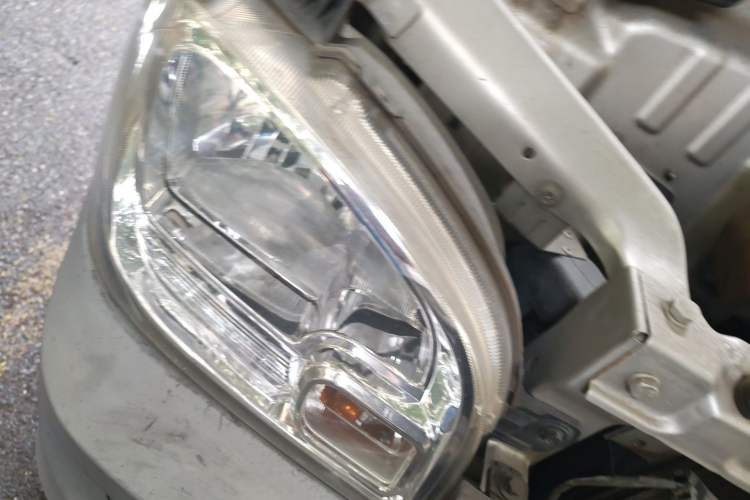 Used Wuling Zhiguang 2015 1.2L Practical LS-I Model Right Front Headlight