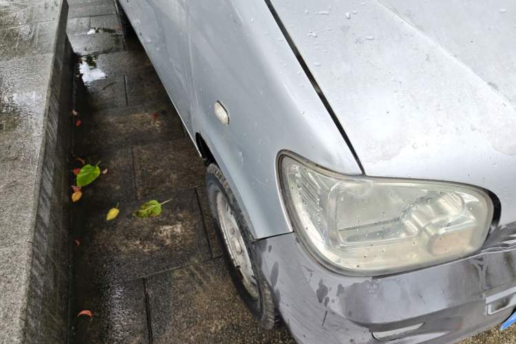 Used Wuling Zhiguang 2015 1.2L Practical LS-I Model Right Front Headlight