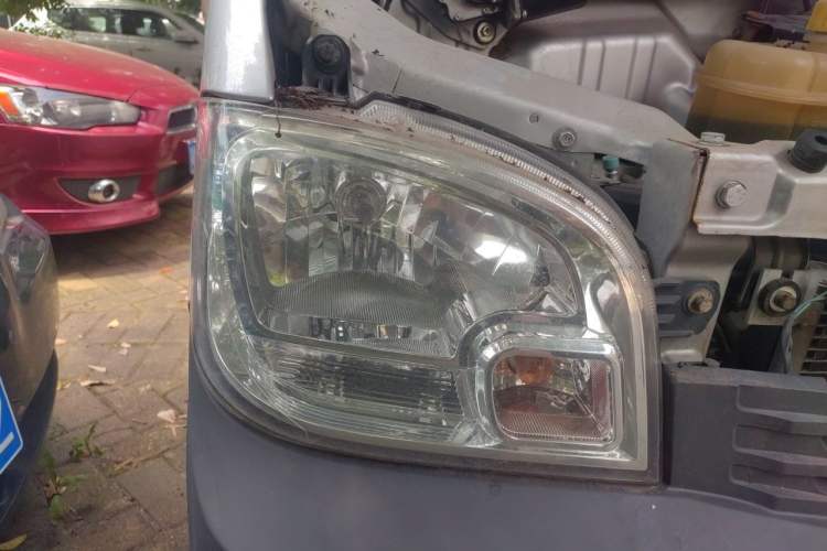 Used Wuling Zhiguang 2015 1.2L Practical LS-I Model Right Front Headlight