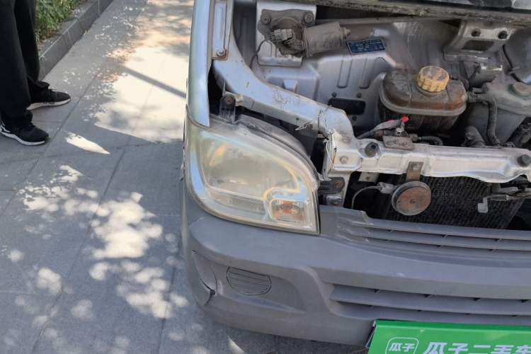 Used Wuling Zhiguang 2015 1.2L Practical LS-I Model Right Front Headlight