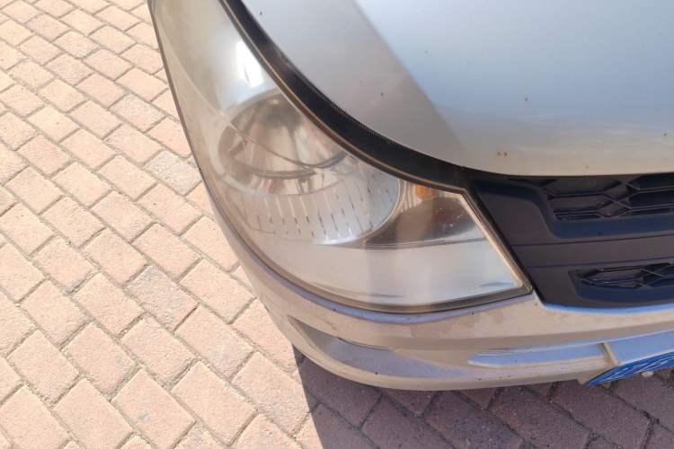 Used Wuling Zhiguang 2015 1.2L S Practical Model LSI Right Front Headlight