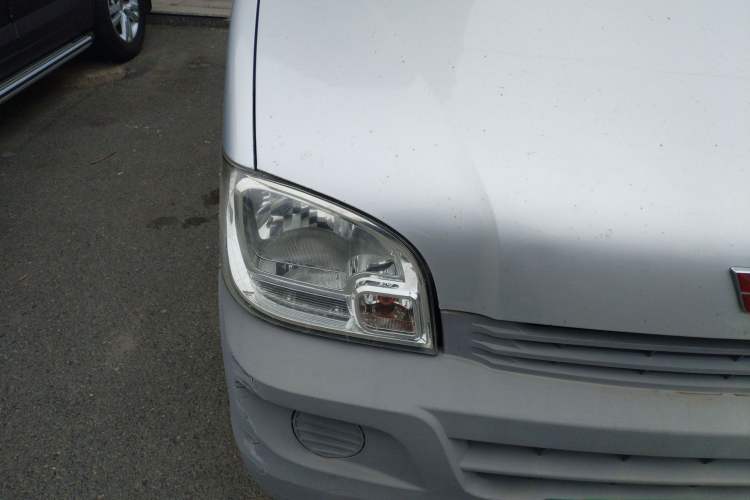 Used Wuling Zhiguang 2015 1.2L Practical LS-I Model Right Front Headlight