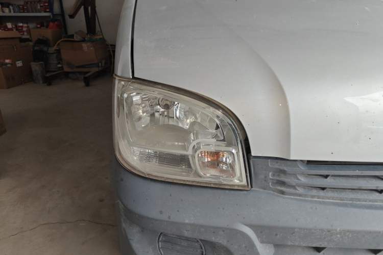Used Wuling Zhiguang 2015 1.2L S Practical Model LSI Right Front Headlight
