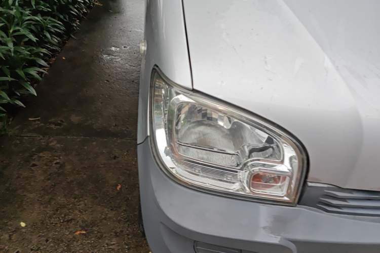 Used Wuling Zhiguang 2015 1.2L Practical LS-I Model Right Front Headlight