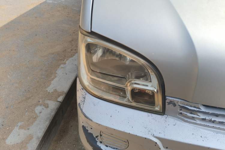 Used Wuling Zhiguang 2015 1.2L Practical LS-I Model Right Front Headlight