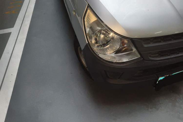Used Wuling Zhiguang 2015 1.2L S Practical Model LSI Right Front Headlight