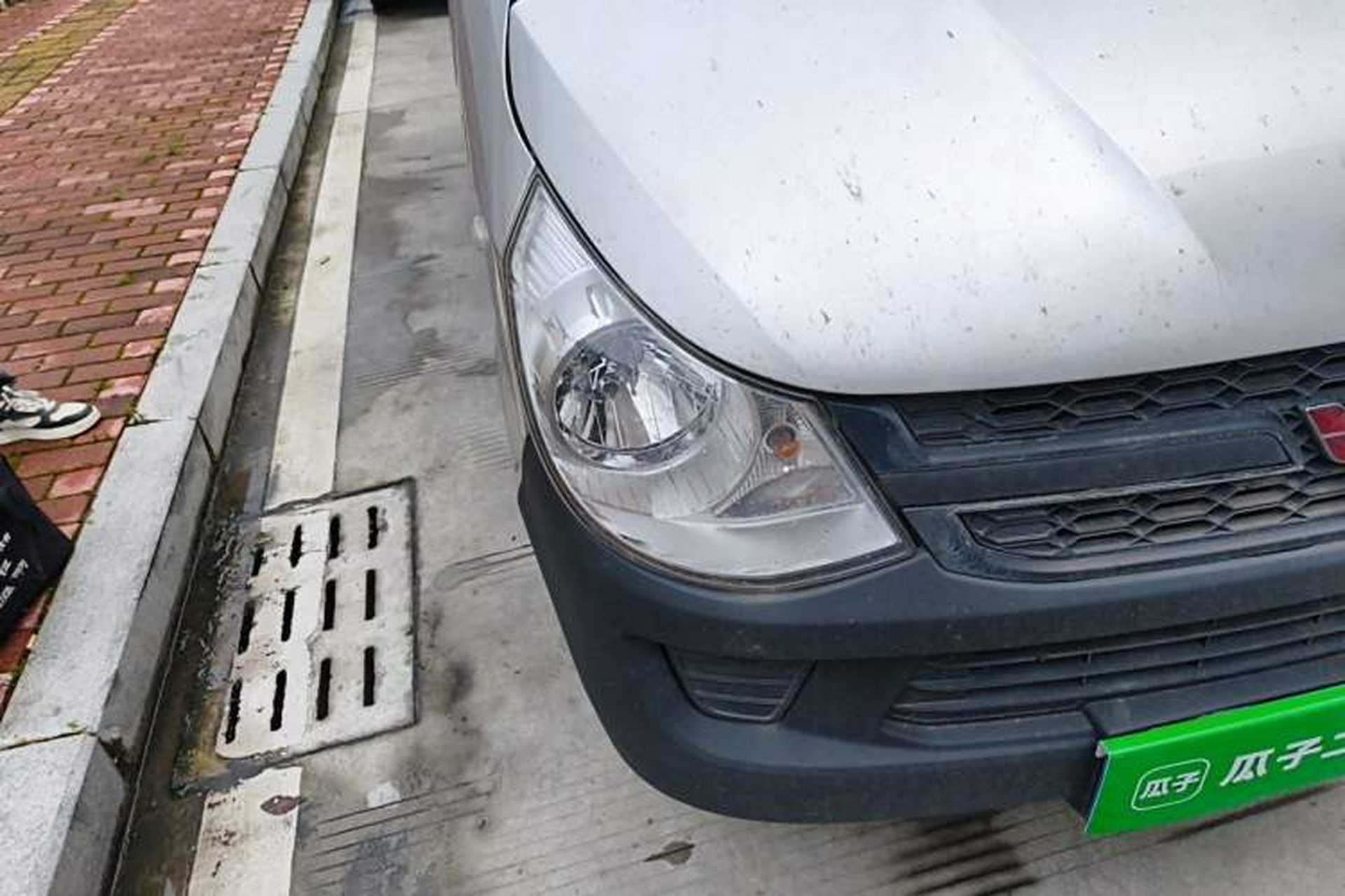 Used Wuling Zhiguang 2015 1.2L S Practical Model LSI Right Front Headlight