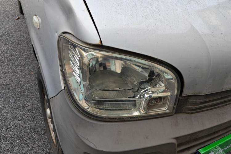 Used Wuling Zhiguang 2015 1.2L Practical LS-I Model Right Front Headlight