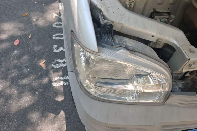 Used Wuling Zhiguang 2015 1.2L Practical LS-I Model Right Front Headlight