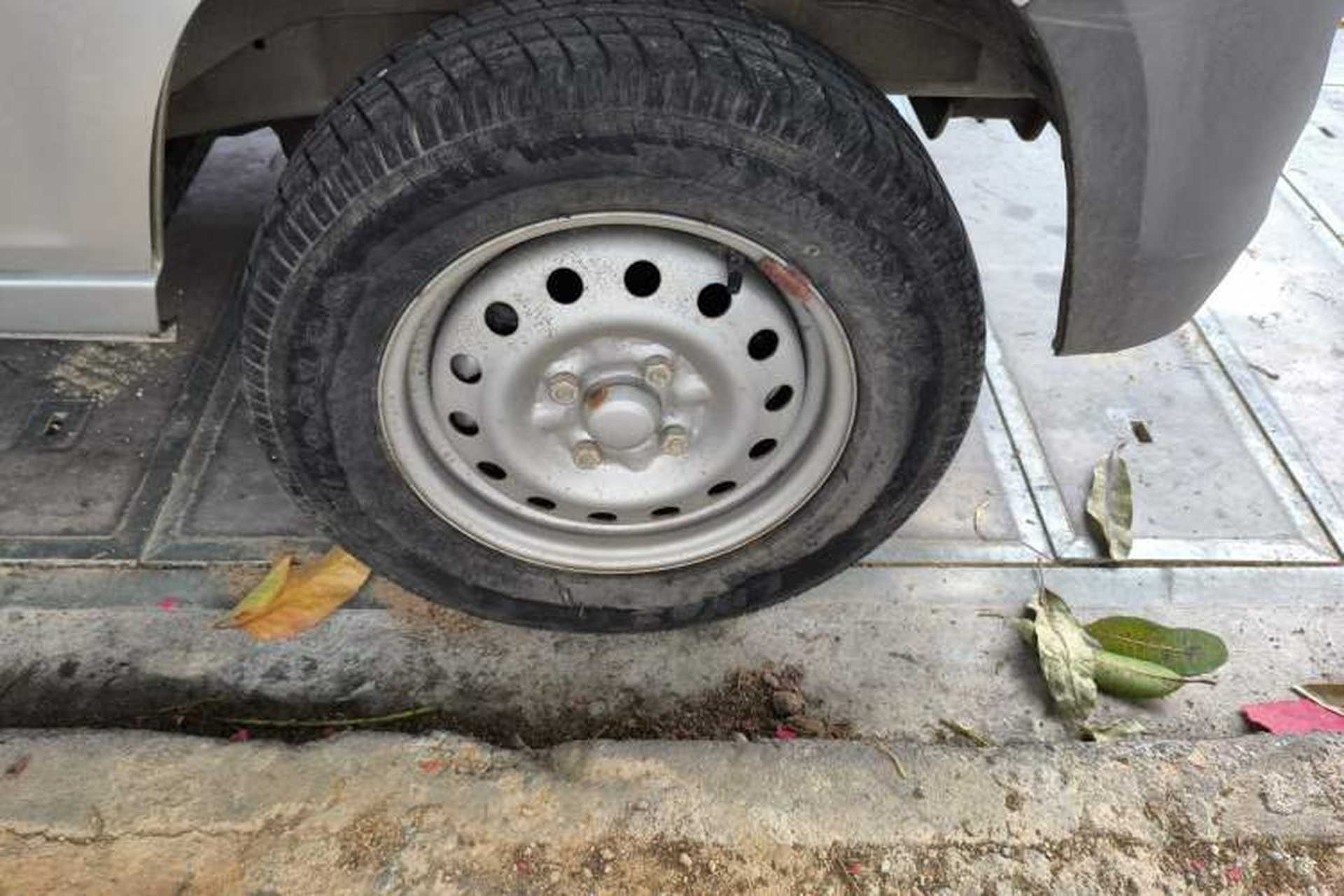 Used Wuling Zhiguang 2015 1.2L Practical LS-I Model Right Front Wheel Hub