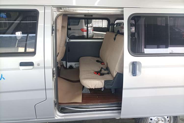Used Wuling Zhiguang 2015 1.2L Standard Model LSI Right Rear Seat