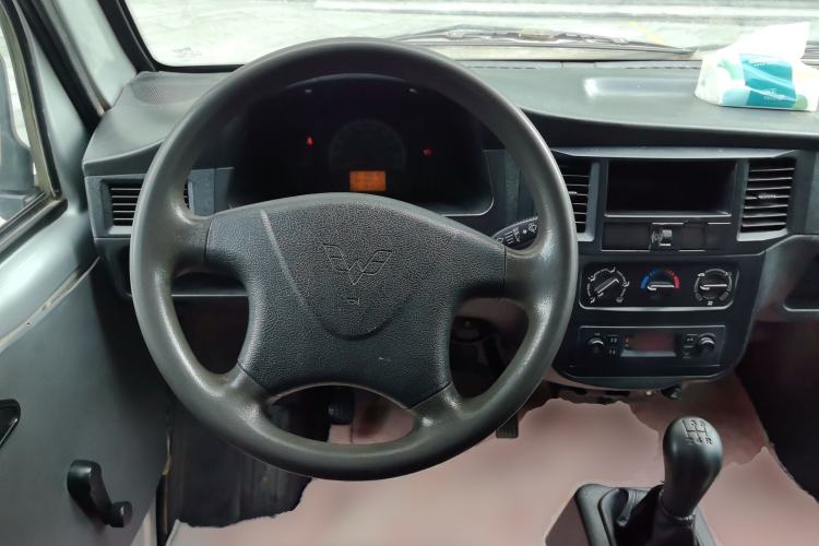 Used Wuling Zhiguang 2015 1.2L Practical LS-I Model Steering Wheel