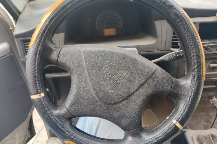 Used Wuling Zhiguang 2015 1.2L Practical LS-I Model Steering Wheel