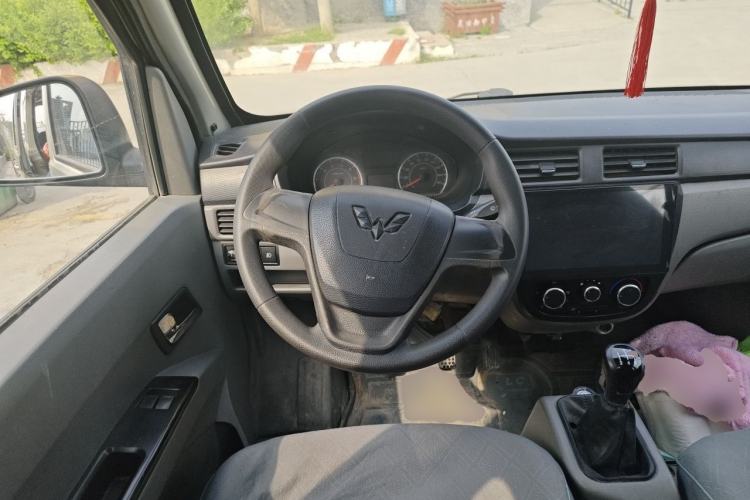 Used Wuling Zhiguang 2015 1.2L S Practical Model LSI Steering Wheel