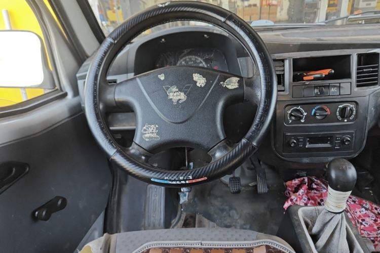 Used Wuling Zhiguang 2015 1.2L Practical LS-I Model Steering Wheel