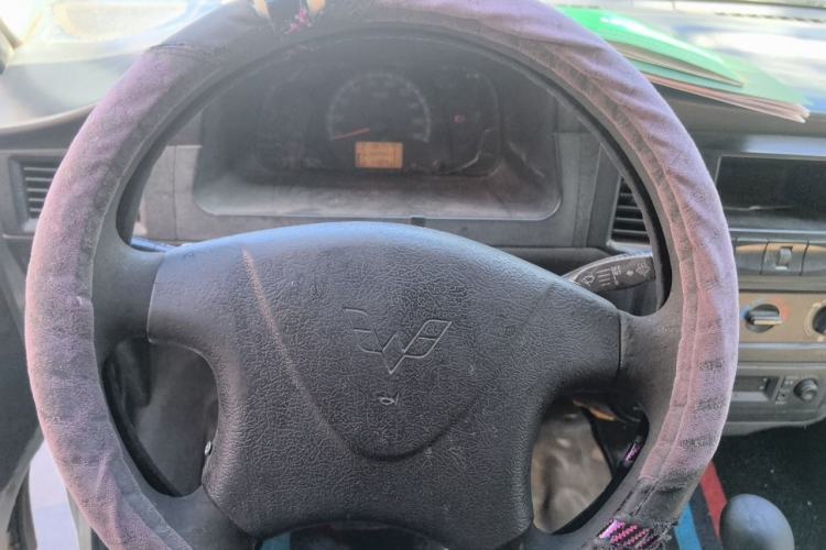 Used Wuling Zhiguang 2015 1.2L Practical LS-I Model Steering Wheel