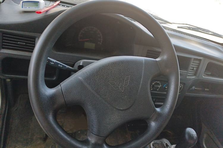 Used Wuling Zhiguang 2015 1.2L Practical LS-I Model Steering Wheel