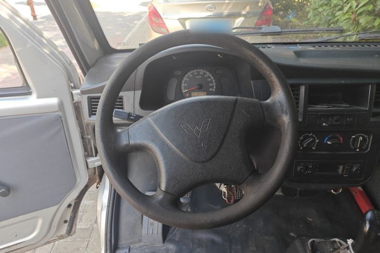 Used Wuling Zhiguang 2015 1.2L Practical LS-I Model Steering Wheel