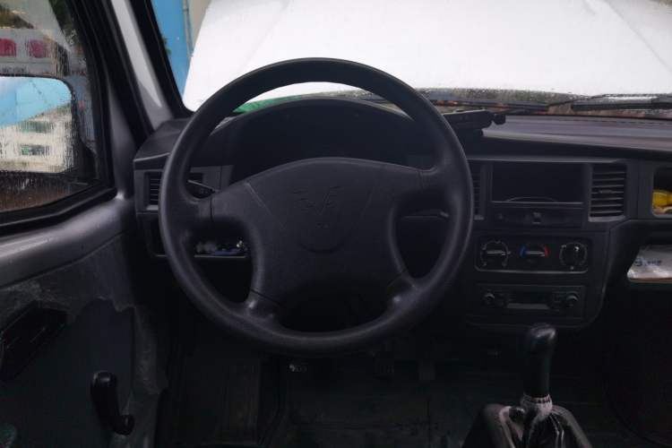 Used Wuling Zhiguang 2015 1.2L S Practical Model LSI Steering Wheel