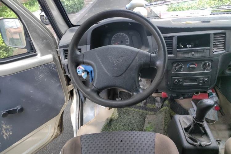 Used Wuling Zhiguang 2015 1.2L Practical LS-I Model Steering Wheel