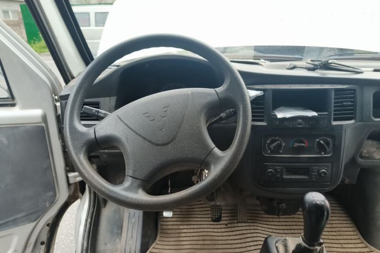 Used Wuling Zhiguang 2015 1.2L Practical LS-I Model Steering Wheel