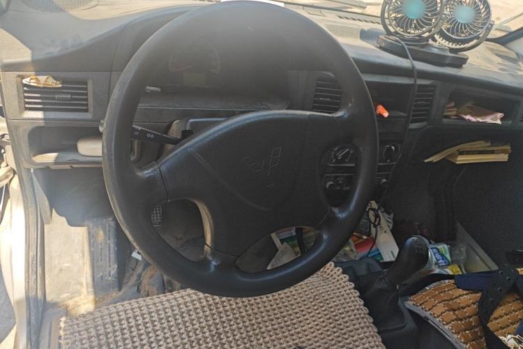 Used Wuling Zhiguang 2015 1.2L Practical LS-I Model Steering Wheel