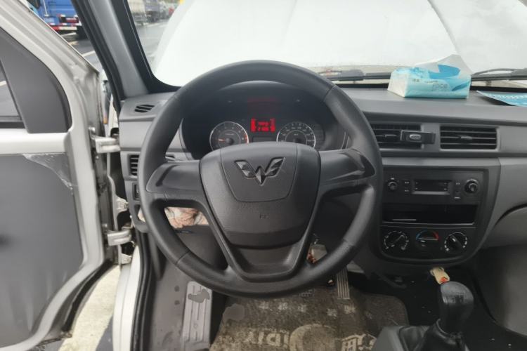 Used Wuling Zhiguang 2015 1.2L S Practical Model LSI Steering Wheel