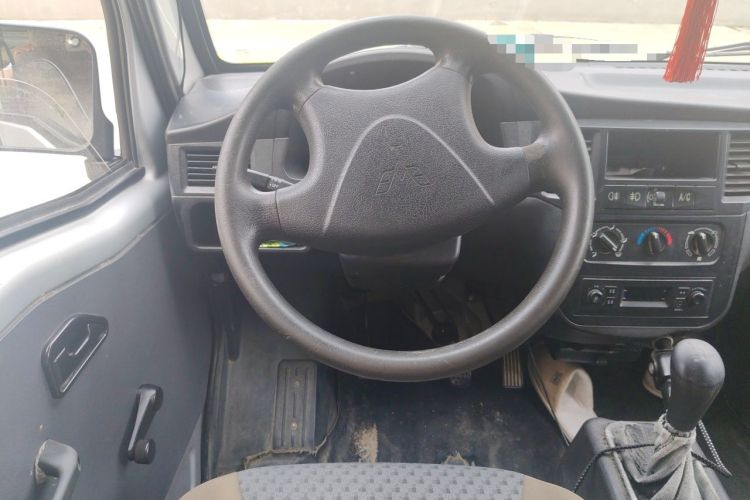 Used Wuling Zhiguang 2015 1.2L Practical LS-I Model Steering Wheel