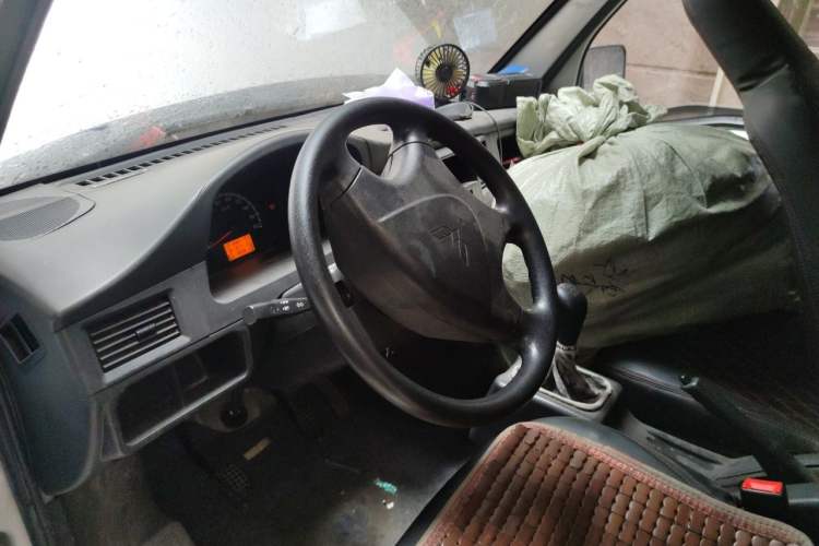Used Wuling Zhiguang 2015 1.2L S Practical Model LSI Steering Wheel
