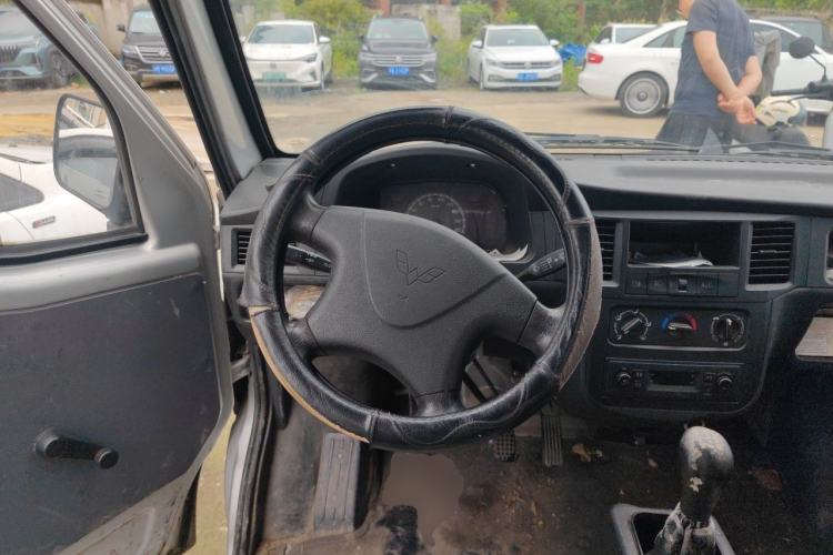 Used Wuling Zhiguang 2015 1.2L Practical LS-I Model Steering Wheel