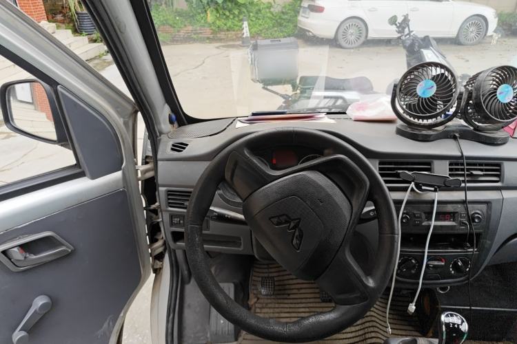 Used Wuling Zhiguang 2015 1.2L S Practical Model LSI Steering Wheel