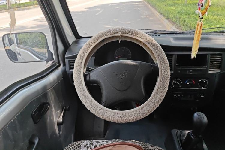 Used Wuling Zhiguang 2015 1.2L Practical LS-I Model Steering Wheel