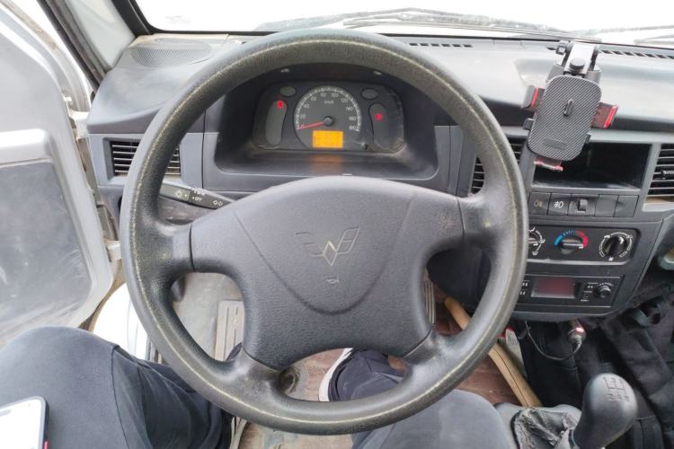Used Wuling Zhiguang 2015 1.2L Practical LS-I Model Steering Wheel