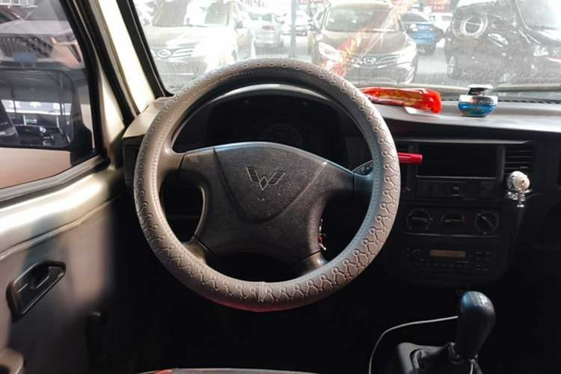 Used Wuling Zhiguang 2015 1.2L Practical LS-I Model Steering Wheel