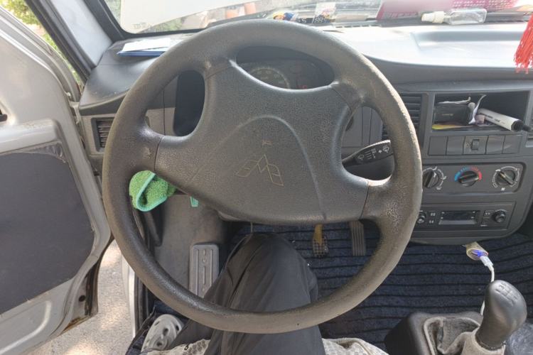 Used Wuling Zhiguang 2015 1.2L S Practical Model LSI Steering Wheel