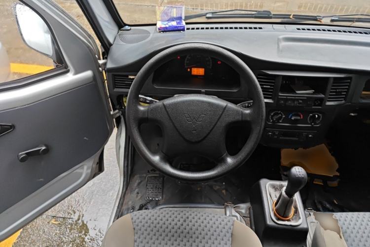 Used Wuling Zhiguang 2015 1.2L Practical LS-I Model Steering Wheel