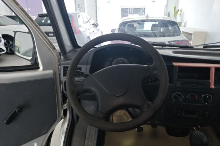 Used Wuling Zhiguang 2015 1.2L Practical LS-I Model Steering Wheel