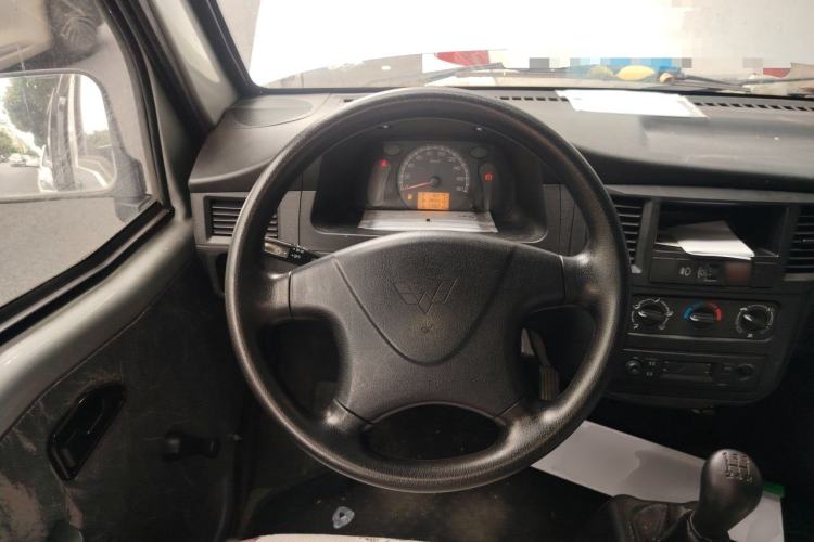 Used Wuling Zhiguang 2015 1.2L Practical LS-I Model Steering Wheel