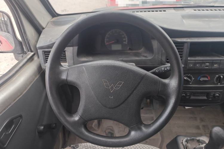 Used Wuling Zhiguang 2015 1.2L Practical LS-I Model Steering Wheel