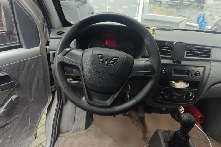 Used Wuling Zhiguang 2015 1.2L S Practical Model LSI Steering Wheel
