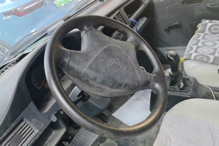 Used Wuling Zhiguang 2015 1.2L S Practical Model LSI Steering Wheel